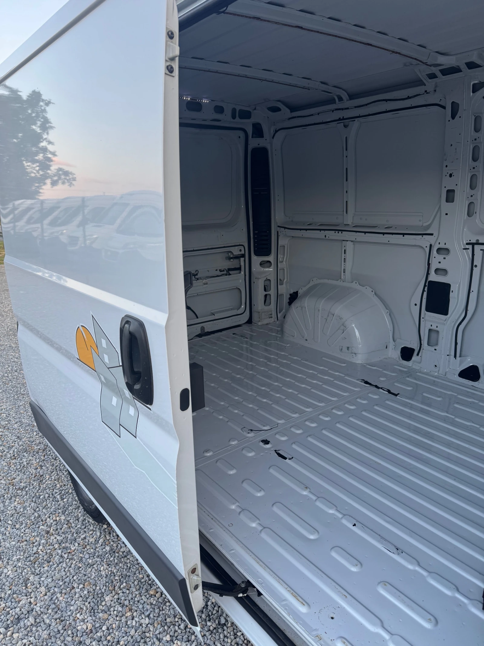 Fiat Ducato 2.3HPI 130кс* 2015г* Клима* 6ск* Оригинал* , снимка 10 - Бусове и автобуси - 55069169