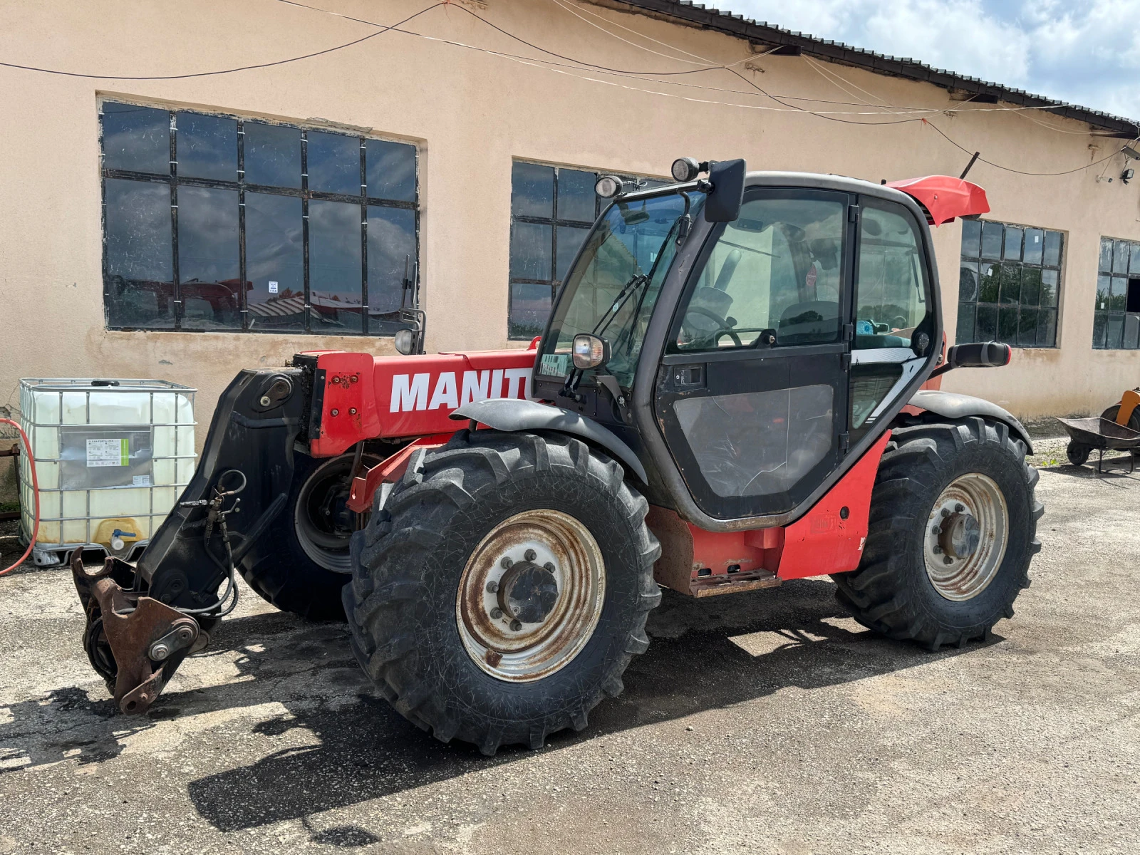 Телескопичен товарач Manitou MLT 731 - изображение 2