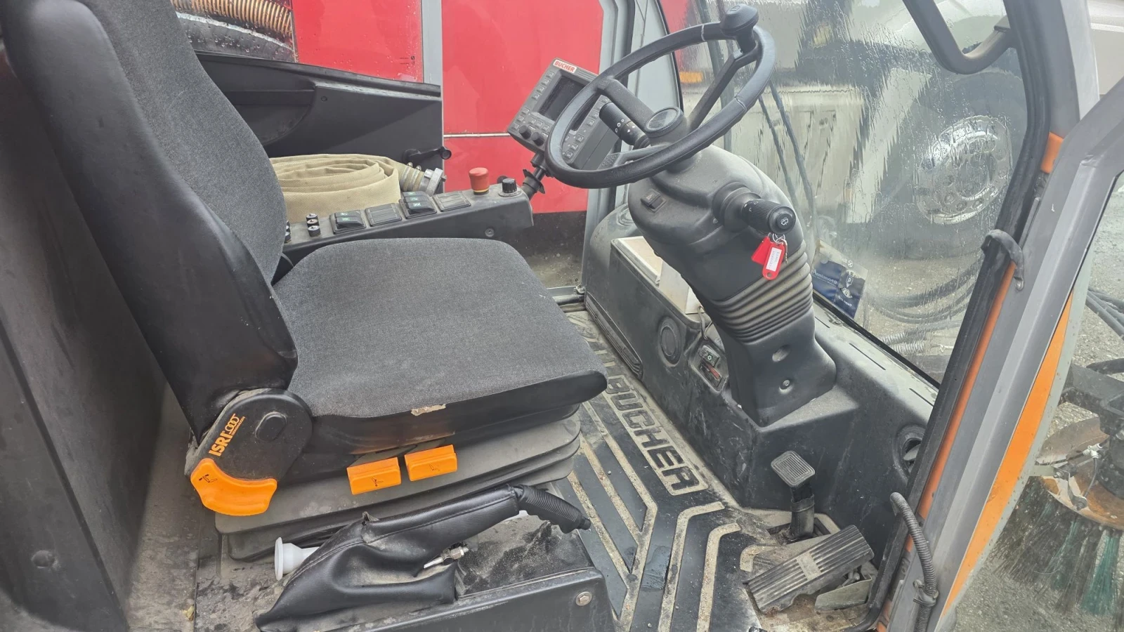 ����� �������������� ������ ����� BUCHER CITY CAT 2020 ������� | Mobile.bg � ����������� 13