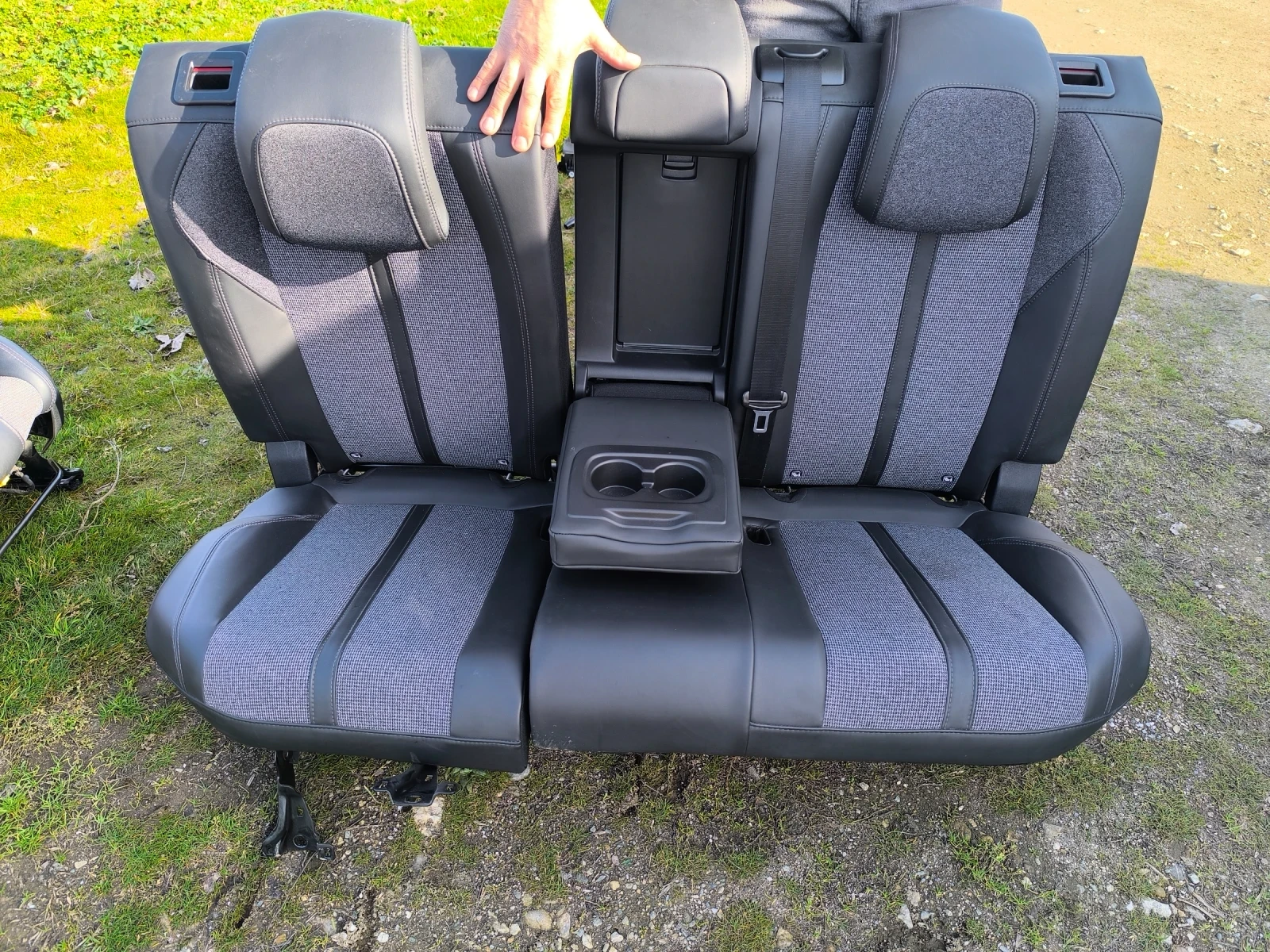 ������� �� ���� 3008 | Mobile.bg � ����������� 1