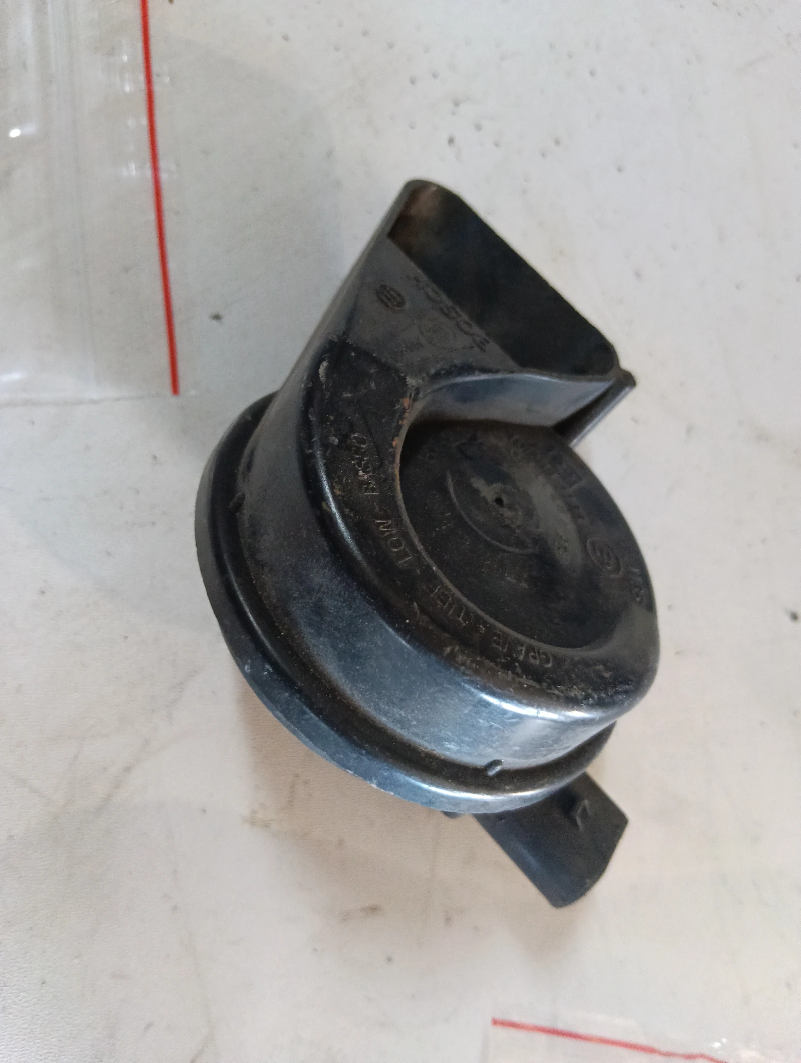 клаксон 8Т0951221 Audi Q5