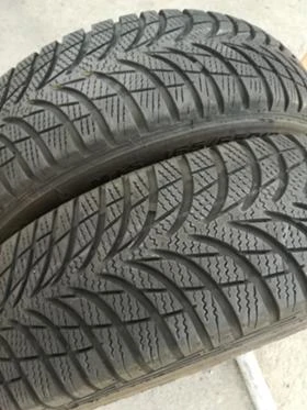 Гуми Зимни 165/65R15, снимка 2