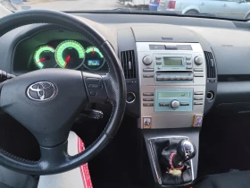 Toyota Corolla verso 2.2 d cat, снимка 7