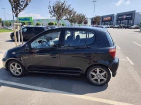 Toyota Yaris 1.5i 16V T Sport, снимка 1