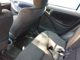 Toyota Yaris 1.5i 16V T Sport, снимка 6