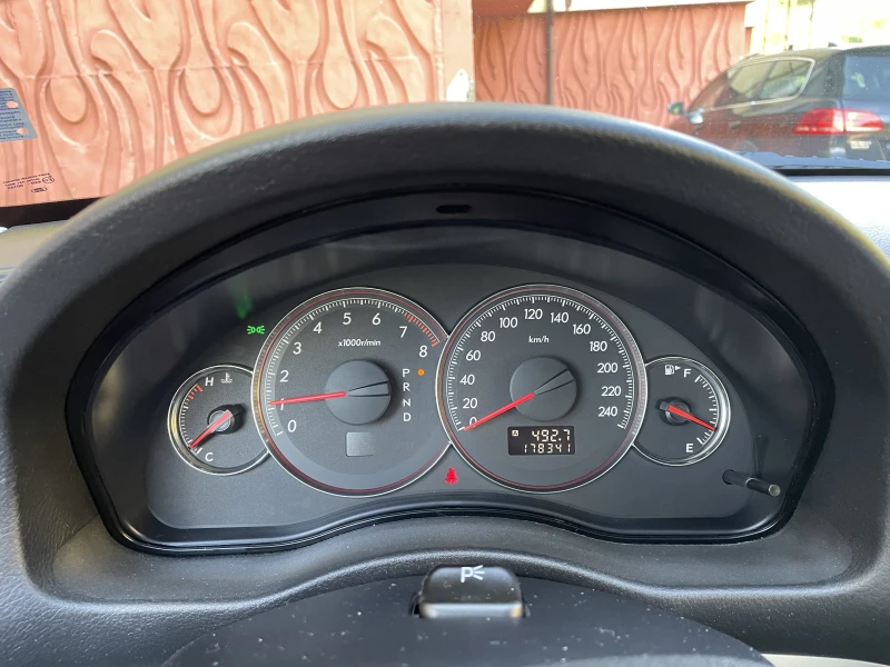 Subaru Legacy 2.0, снимка 8 - Автомобили и джипове - 47297731