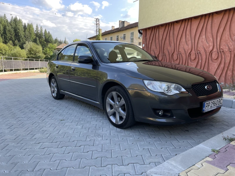 Subaru Legacy 2.0, снимка 3 - Автомобили и джипове - 47297731