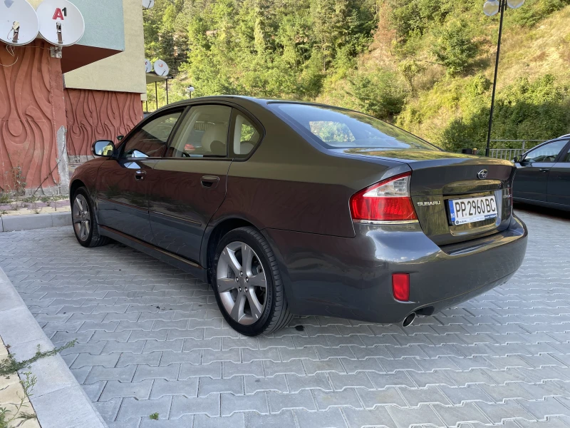 Subaru Legacy 2.0, снимка 7 - Автомобили и джипове - 47297731