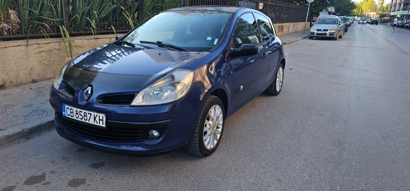 Renault Clio 1.2i  16v, снимка 2 - Автомобили и джипове - 47689559