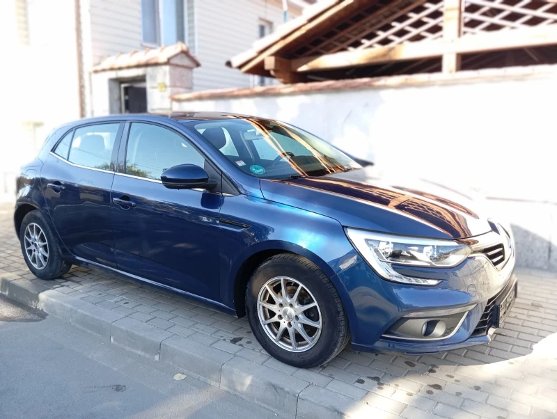 Renault Megane, снимка 1 - Автомобили и джипове - 47816198