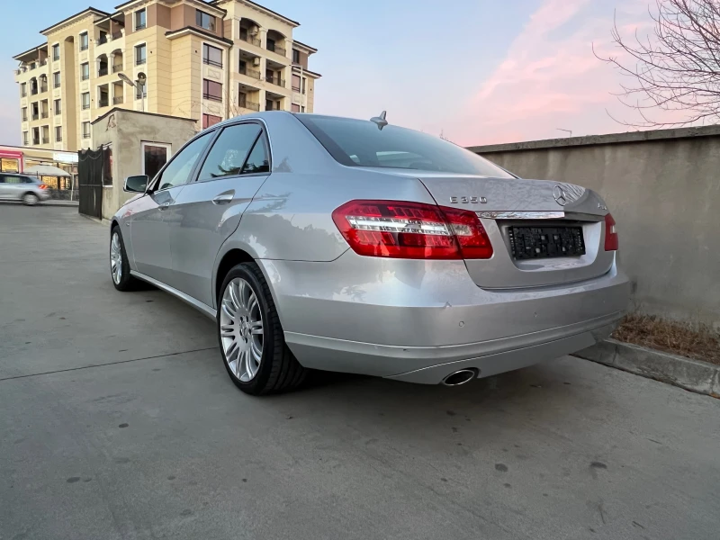 Mercedes-Benz E 350 FACELIFT-DISTRONIC PLUS-LINE ASSIST-BLIND SPOT, снимка 4 - Автомобили и джипове - 48057897