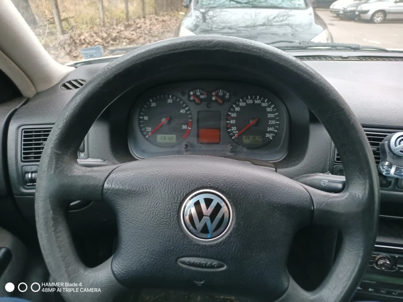 VW Golf, снимка 6 - Автомобили и джипове - 48429555