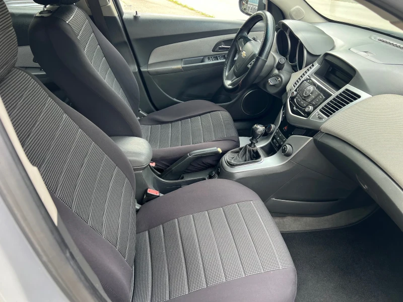 Chevrolet Cruze 1.6, GAZ, снимка 5 - Автомобили и джипове - 50180736