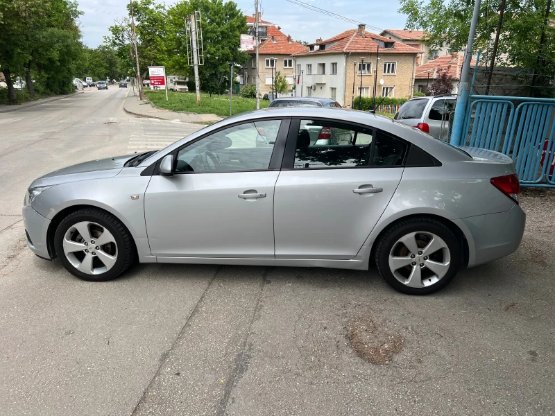 Chevrolet Cruze 1.6, GAZ, снимка 11 - Автомобили и джипове - 50180736