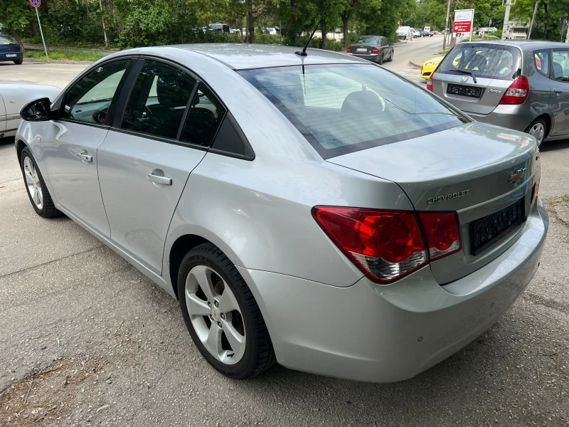 Chevrolet Cruze 1.6, GAZ, снимка 10 - Автомобили и джипове - 50180736