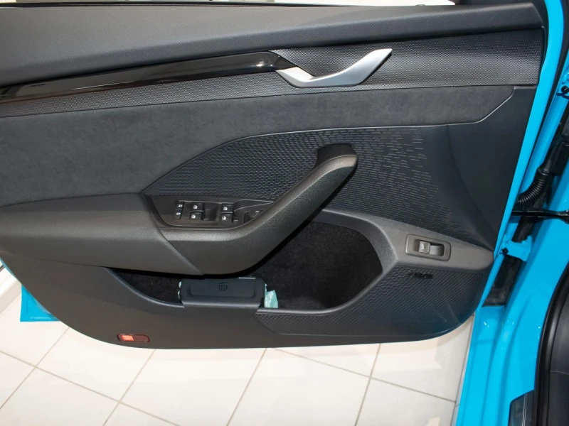 Skoda Octavia 2.0 TSI* RS* DSG* CANTON* , снимка 4 - Автомобили и джипове - 51203961