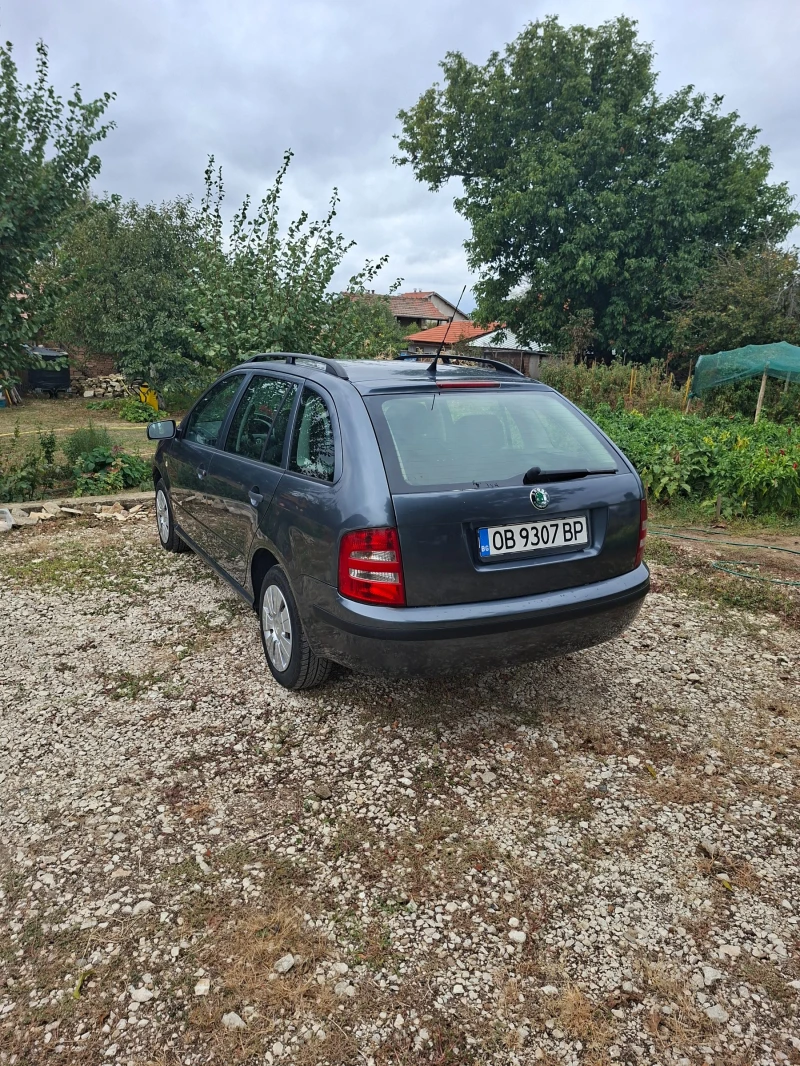 Skoda Fabia, снимка 3 - Автомобили и джипове - 52384890