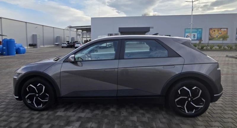 Hyundai Ioniq 5 RWD/72, 6kwh/Сервизна книжка/SOH 100%, снимка 4 - Автомобили и джипове - 52527569