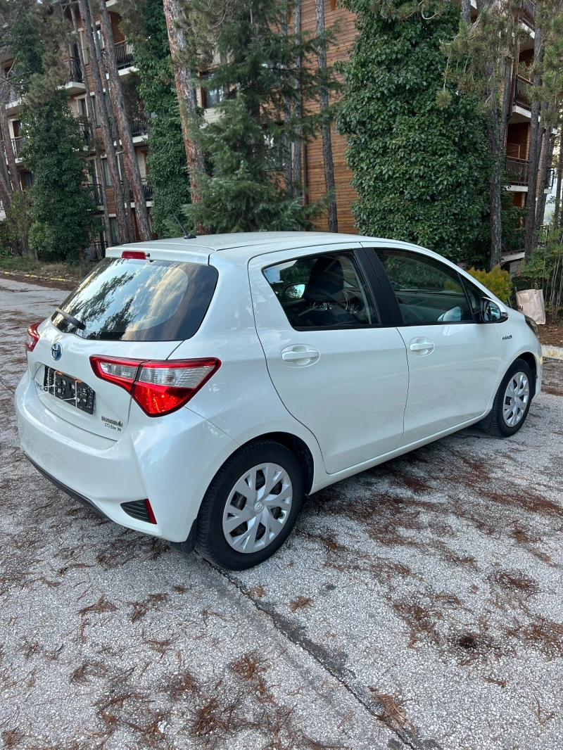 Toyota Yaris Hybrid, снимка 4 - Автомобили и джипове - 52618442