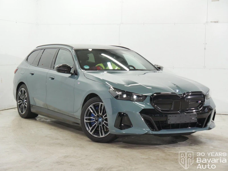 BMW i5 M60 xDrive Touring, снимка 4 - Автомобили и джипове - 52788049