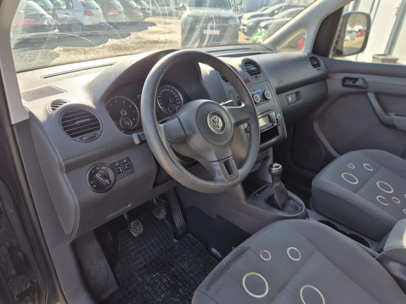 VW Caddy 1.2 TSI EURO 5, снимка 8 - Автомобили и джипове - 52824825