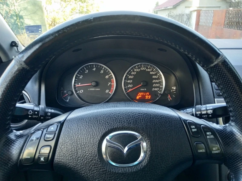Mazda 6 2.0, снимка 2 - Автомобили и джипове - 52850674