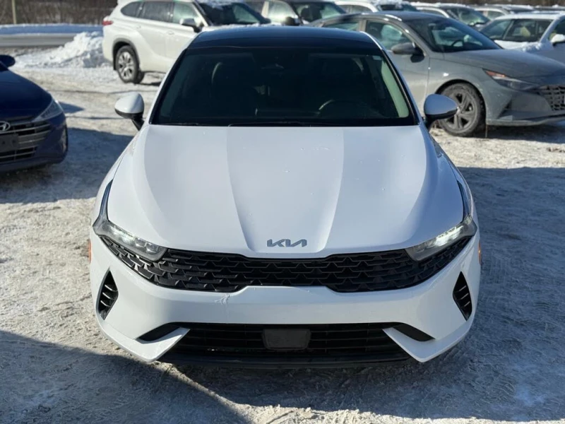 Kia K5 EX* DISTRONIC* CARPLAY* ПАНОРАМА* КАМЕРА* ПОДГРЕВ, снимка 2 - Автомобили и джипове - 53599679