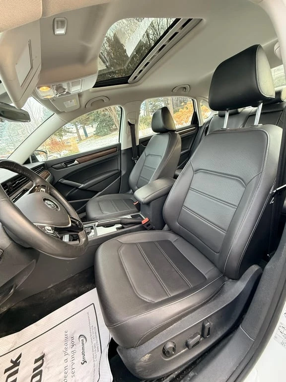 VW Passat * 2.0T Limited Edition * CARFAX * ФИНАНСИРАНЕ, снимка 12 - Автомобили и джипове - 52819824