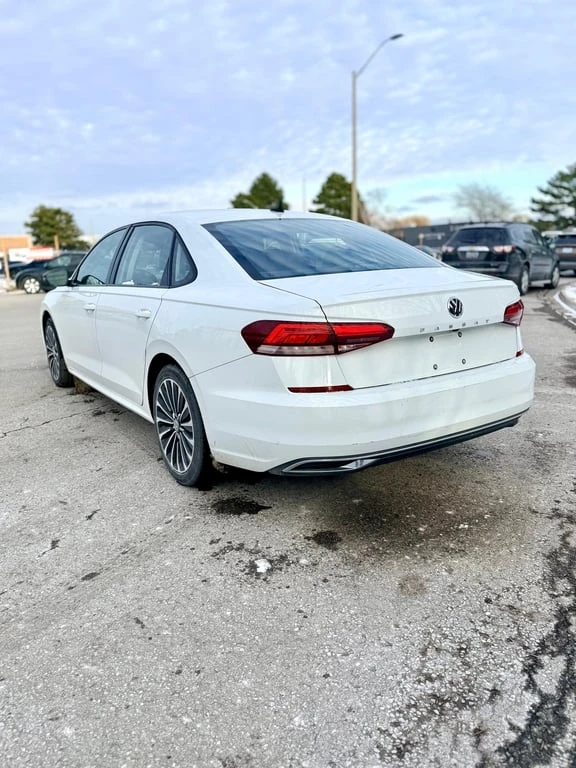 VW Passat * 2.0T Limited Edition * CARFAX * ФИНАНСИРАНЕ, снимка 10 - Автомобили и джипове - 52819824