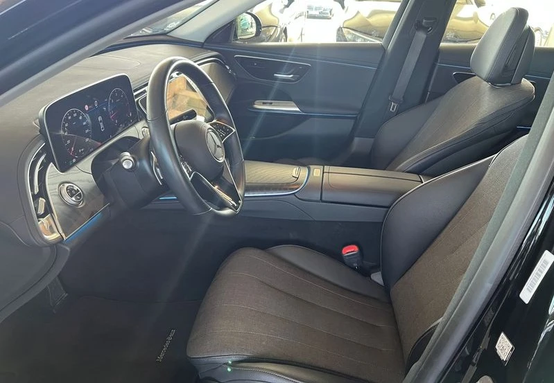Mercedes-Benz E 220 d, снимка 4 - Автомобили и джипове - 53732365