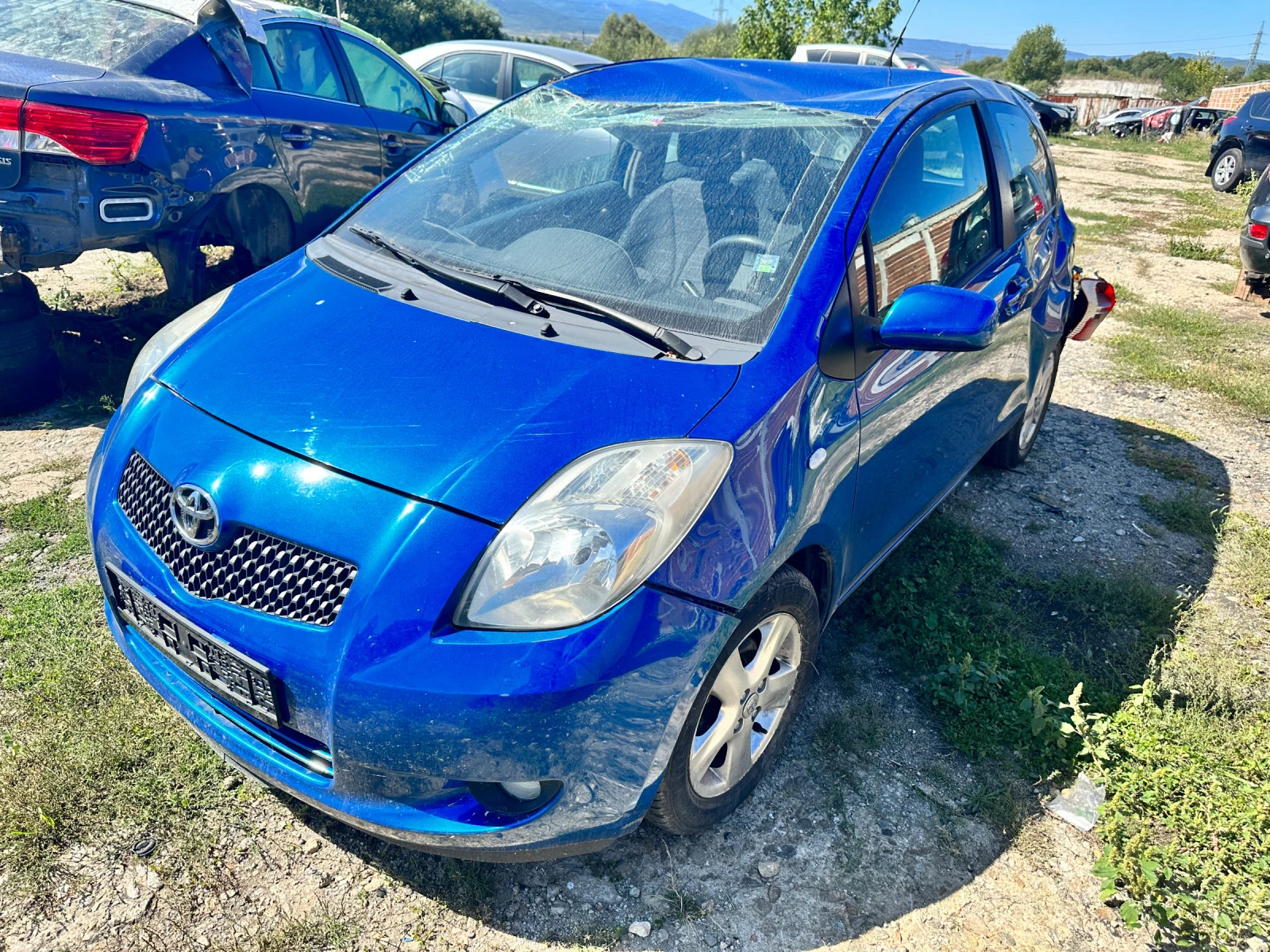 Toyota Yaris 1.3 vvt-i 87к.с Keyless ЗА ЧАСТИ, снимка 1