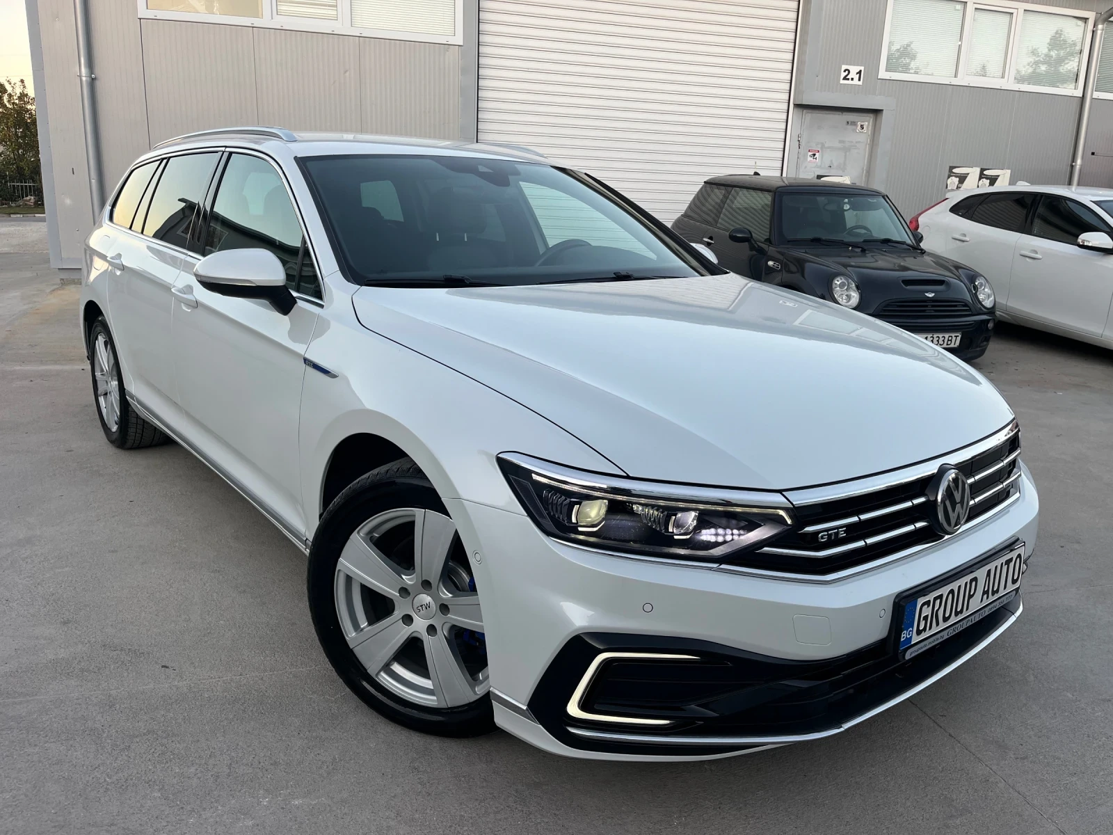 VW Passat GTE-218k.с/PLUG IN/MATRIX/КАМЕРА-360/ДИГИТАЛ! - [1] 