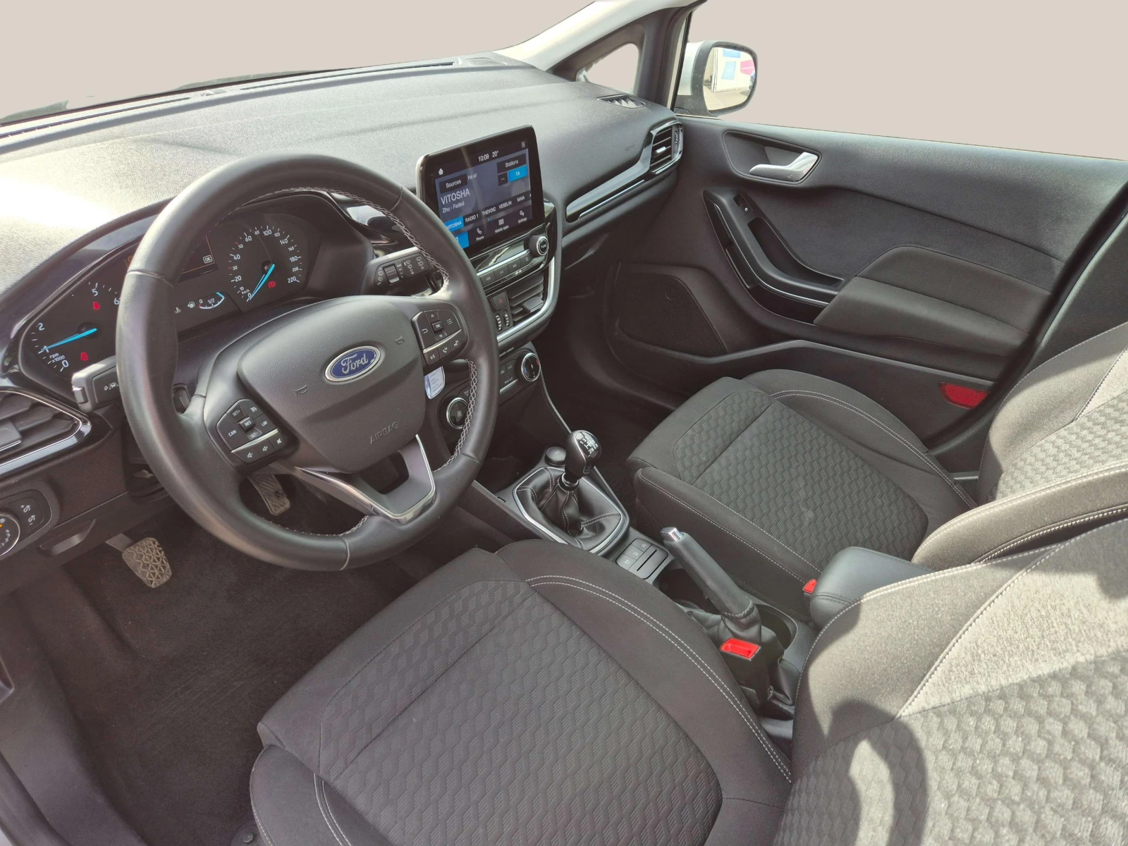 Ford Fiesta 1.0 EcoBoost - изображение 8