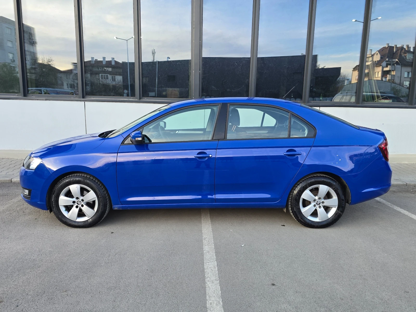 Skoda Rapid 1.0 TSI Пълна сервизна история Еуратек.115к км Топ - изображение 3