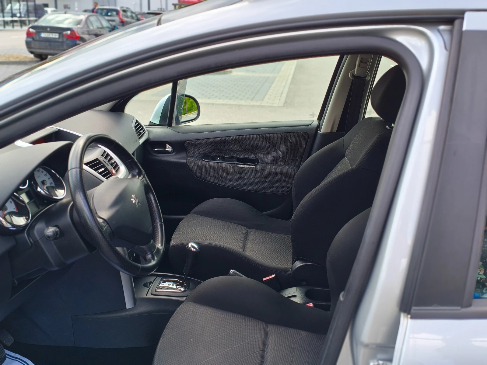 Peugeot 207 SW - изображение 2