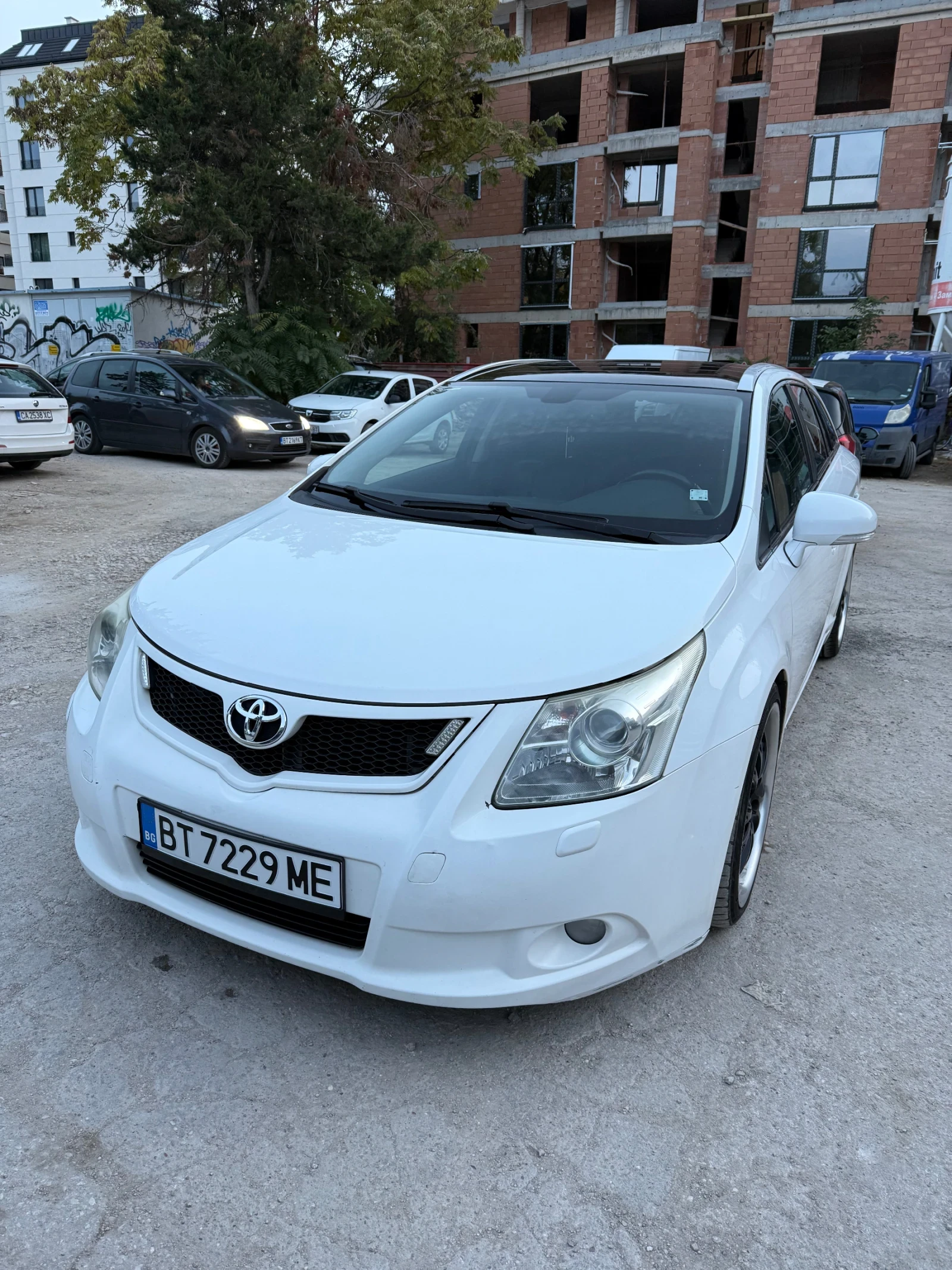 Toyota Avensis 2.2 d-cat Keyless, Панорама  | Mobile.bg — изображение 2