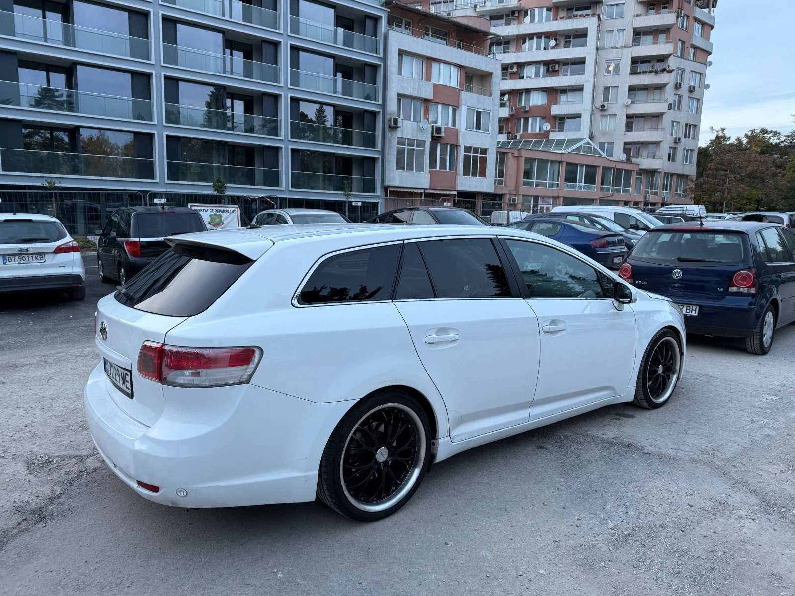 Toyota Avensis 2.2 d-cat Keyless, Панорама  | Mobile.bg — изображение 17