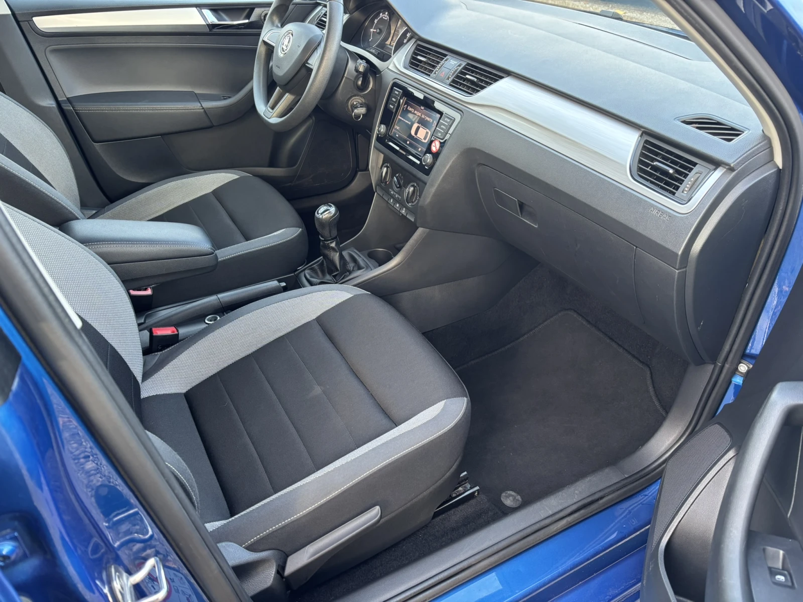 Skoda Rapid Sedan facelift | Mobile.bg   9