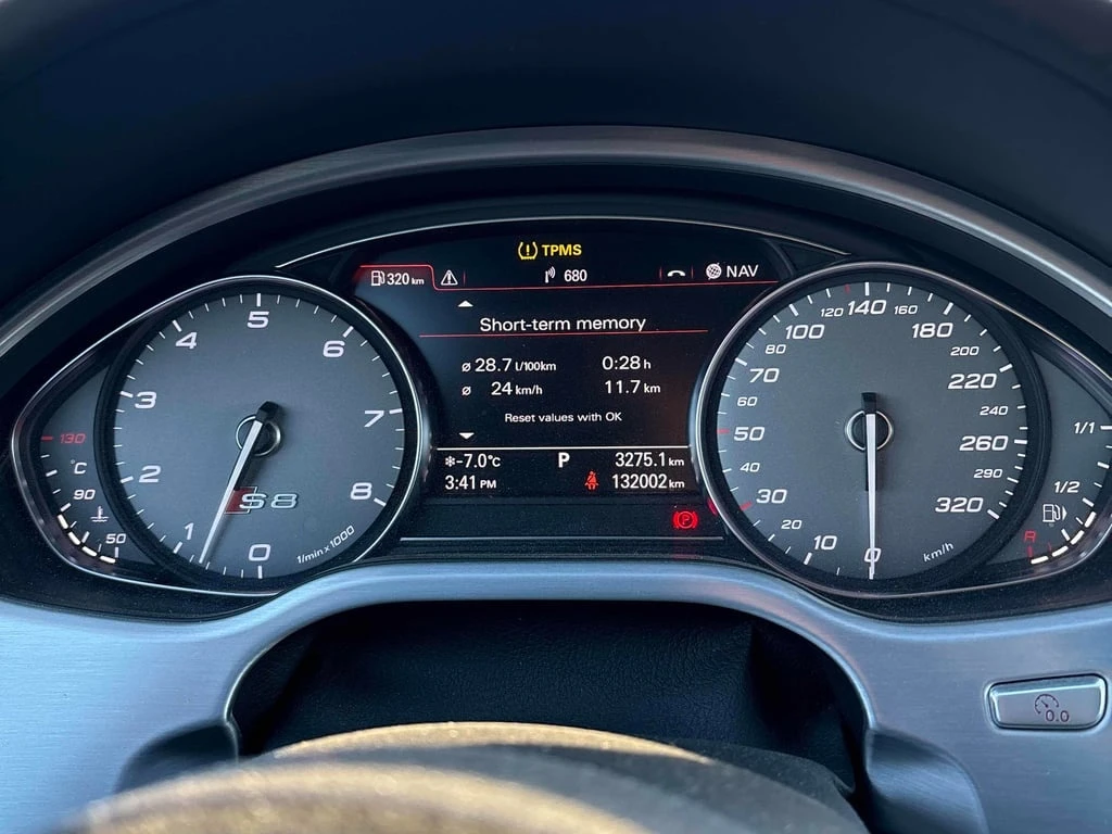 Audi S8 Plus  CARFAX - изображение 8