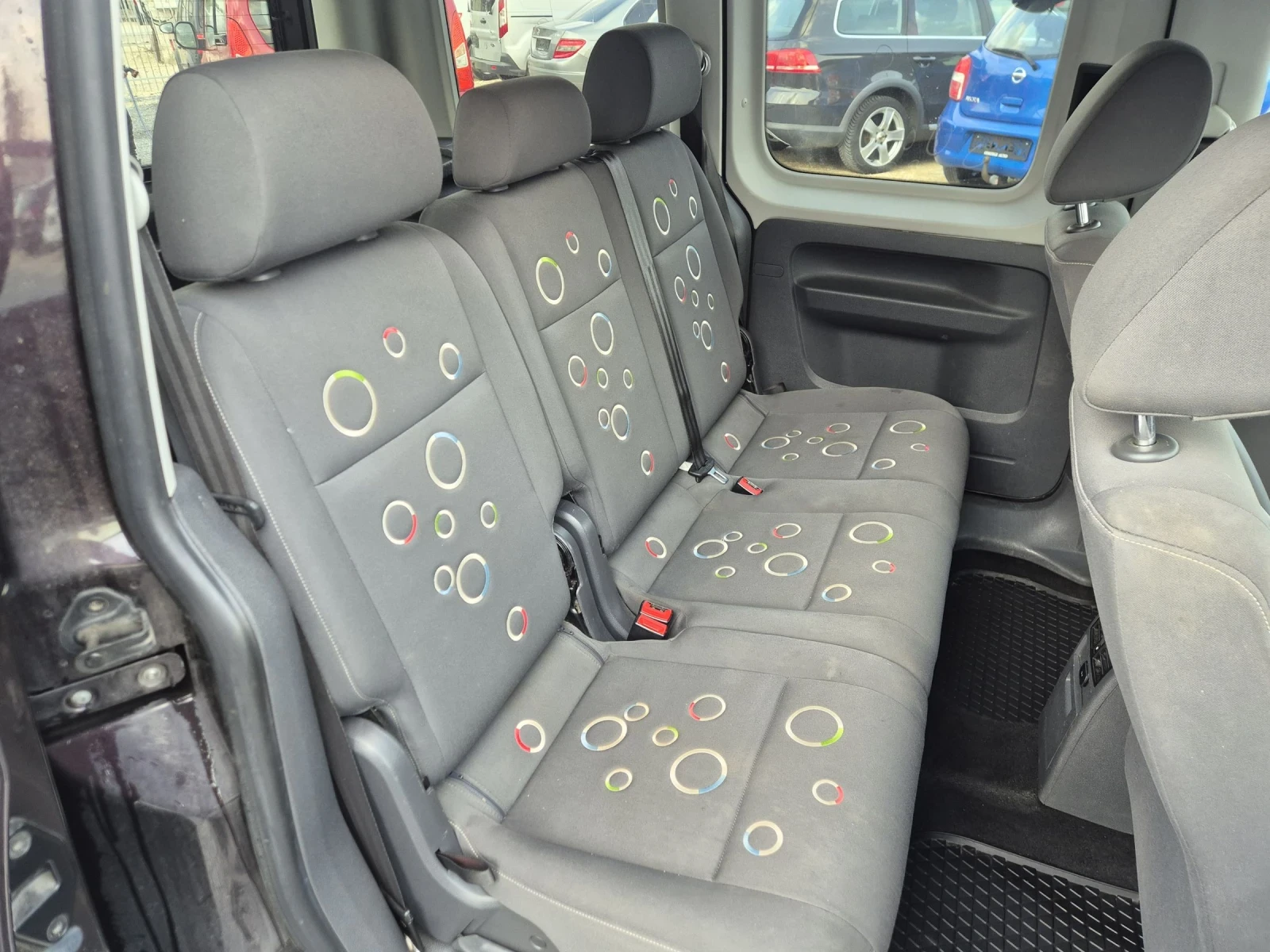 VW Caddy 1.2 TSI EURO 5, снимка 11 - Автомобили и джипове - 52824825