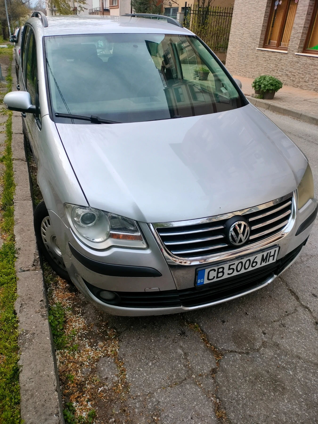 VW Touran Eco fuel, снимка 4 - Автомобили и джипове - 53207975