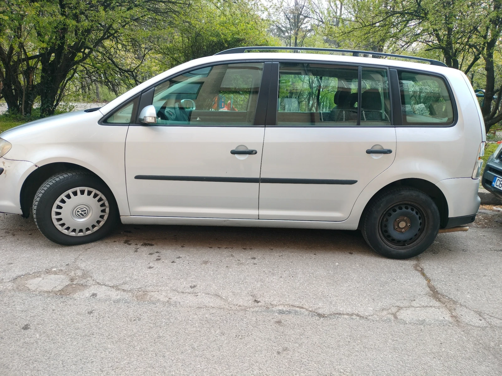 VW Touran Eco fuel, снимка 13 - Автомобили и джипове - 53207975