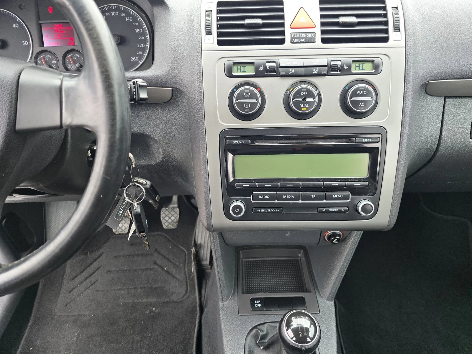 VW Touran 1.9TDI FACELIFT  - изображение 10