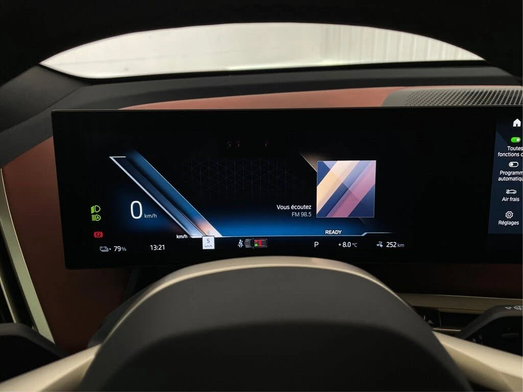 BMW iX xDrive40* HUD* HARMAN KARDON* 360* , снимка 8 - Автомобили и джипове - 53814590