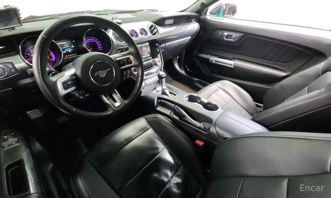 Ford Mustang, снимка 7 - Автомобили и джипове - 54089507