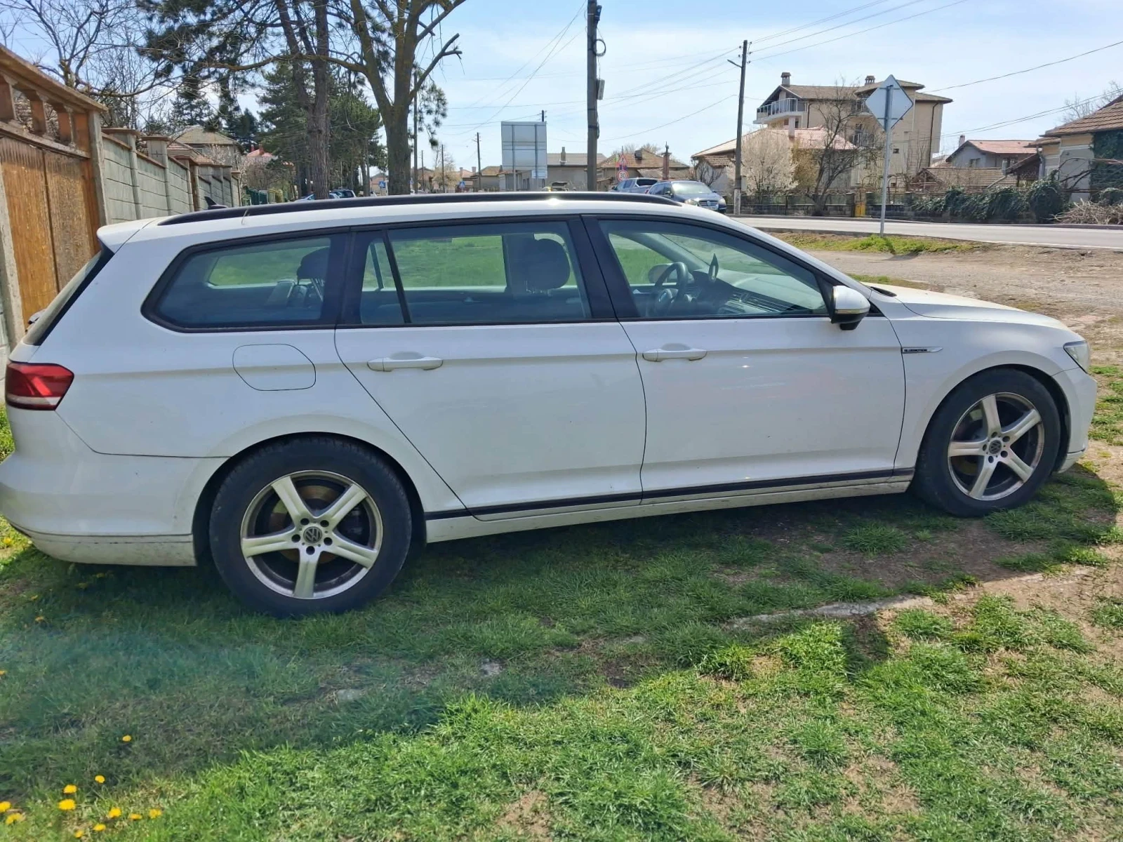 VW Passat, снимка 2 - Автомобили и джипове - 54306493