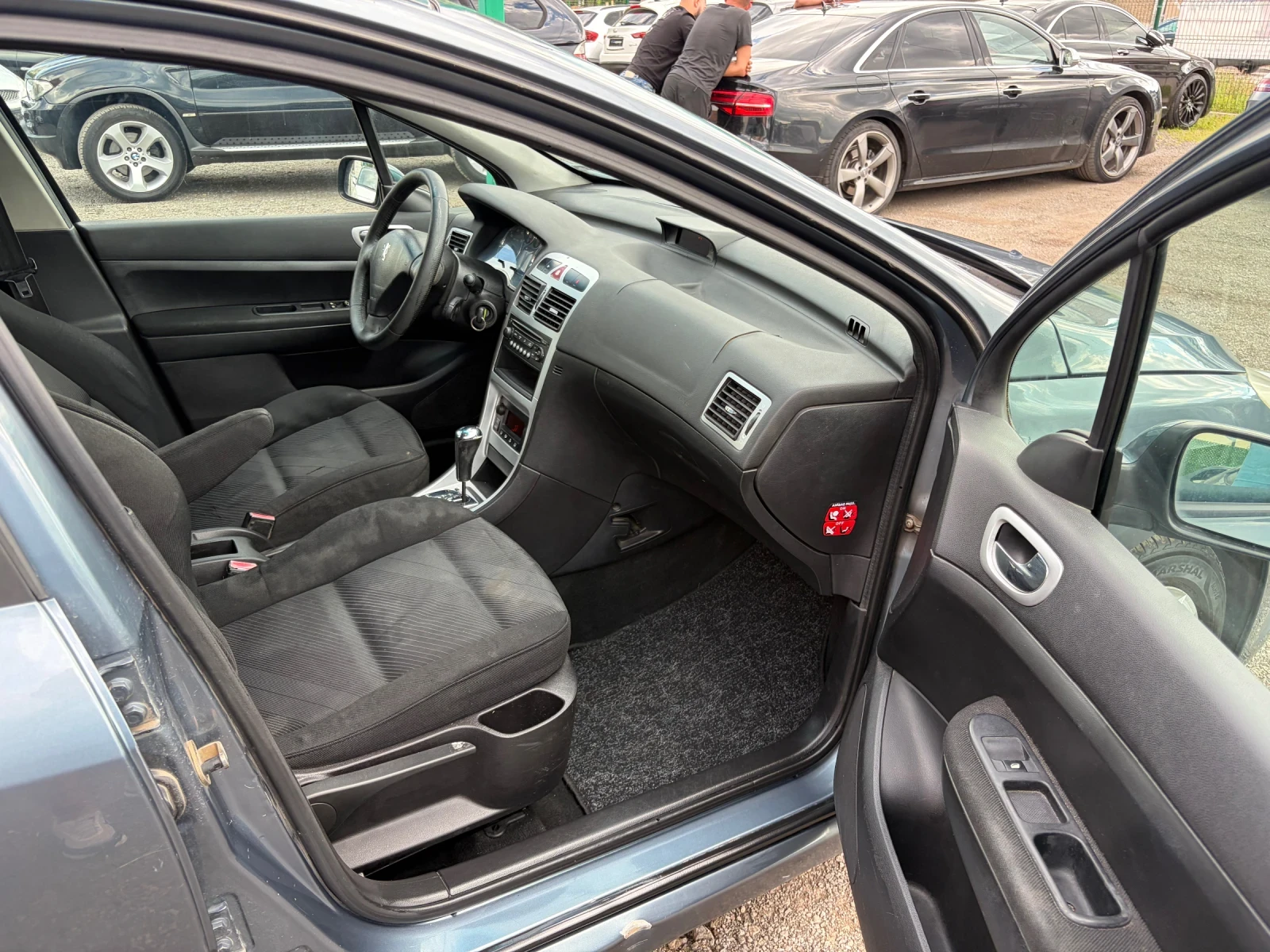 Peugeot 307, снимка 13 - Автомобили и джипове - 54706957
