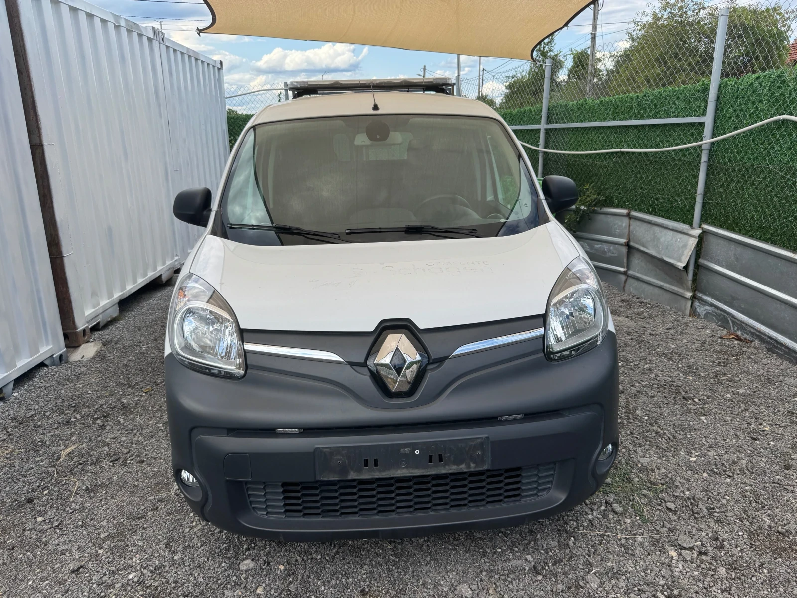 Renault Kangoo Maxi 90% SoH като нова, снимка 2 - Автомобили и джипове - 54827094