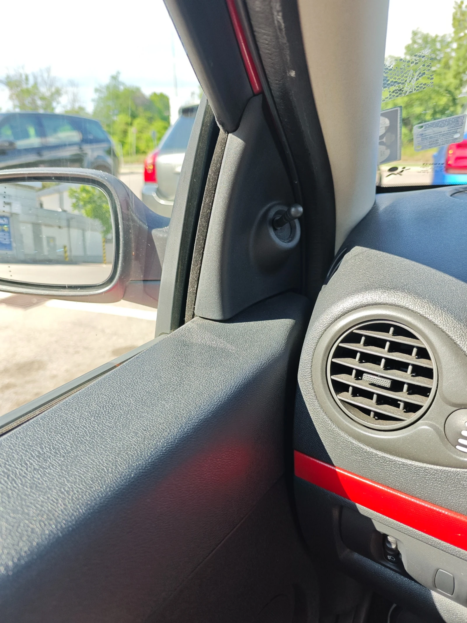 Renault Clio III, 5-door, 1.2 16V (65 кс), снимка 13 - Автомобили и джипове - 54902280