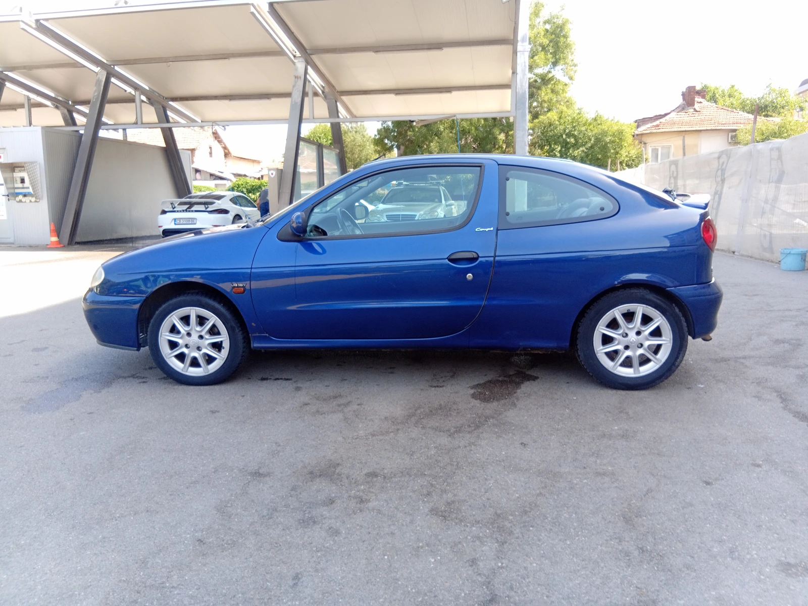 Renault Clio 1.4 16V, снимка 4 - Автомобили и джипове - 55100083